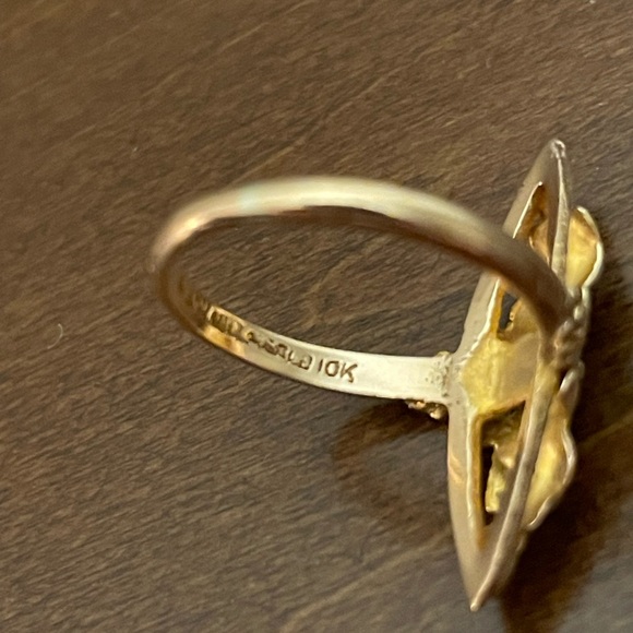 10K solid gold black hills tri color grape leaves navette cocktail pinky ring - Picture 5 of 10